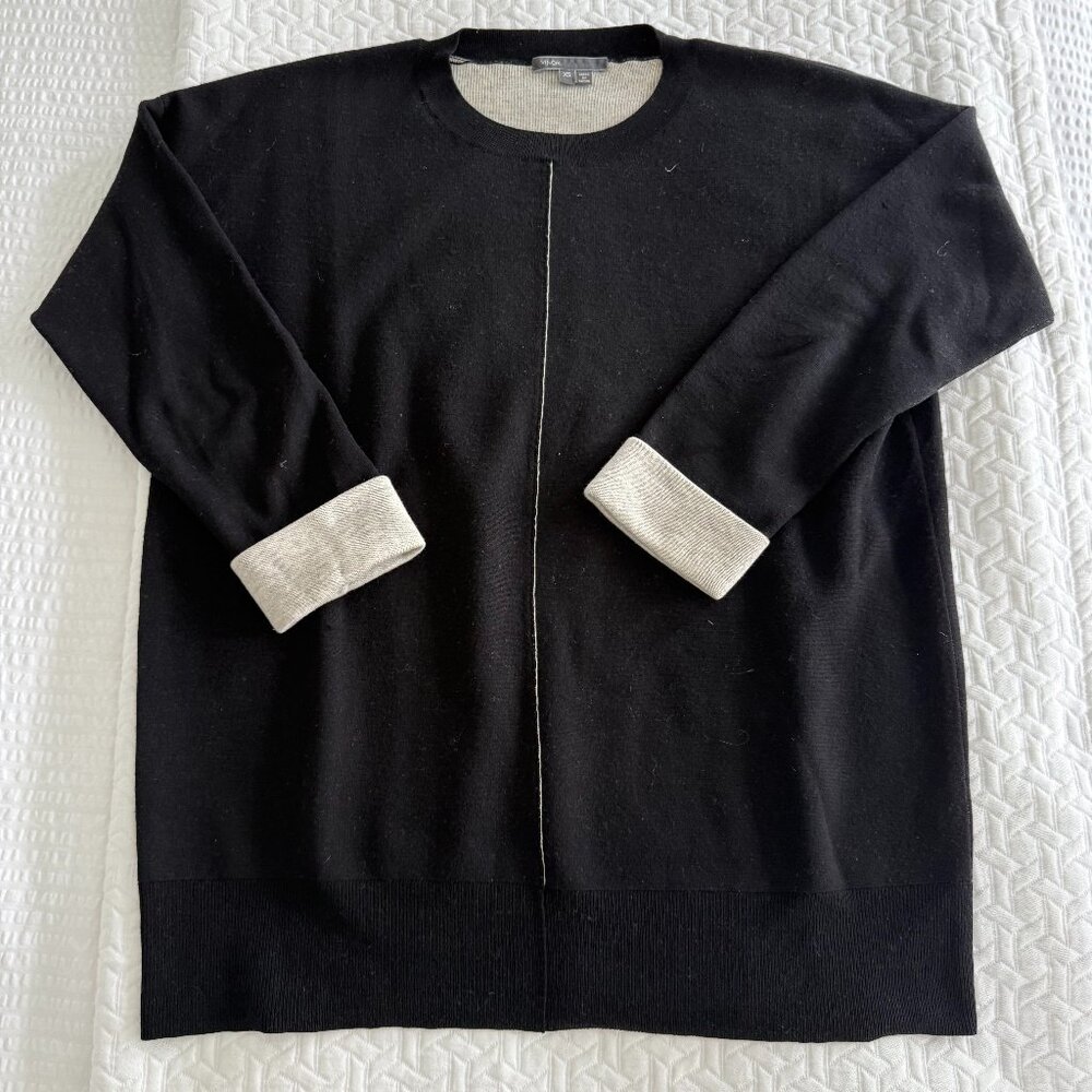 Vince Black & Grey Sweater Size XS